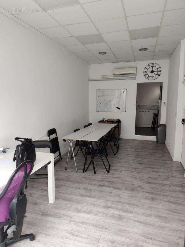 Bail a ceder - 10 rue paul eluard 93200 saint denis - a cote du theatre  gerard philippe - photo 3