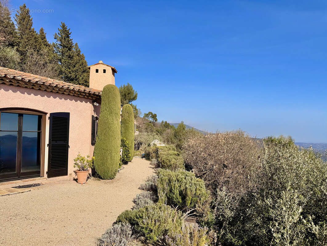 Maison à SPERACEDES