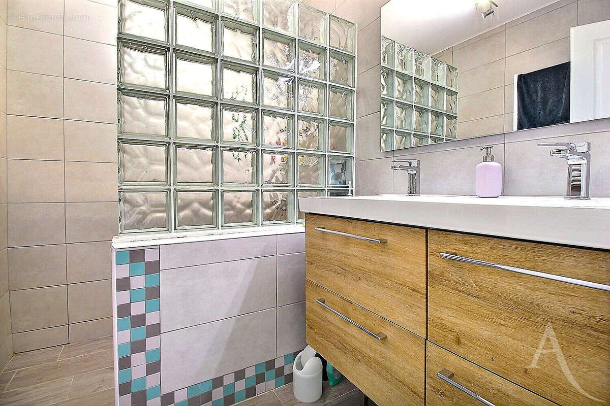 Maison à VILLENAVE-D'ORNON