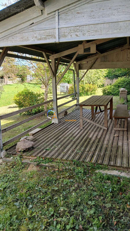 Terrain à CHARENTON-DU-CHER