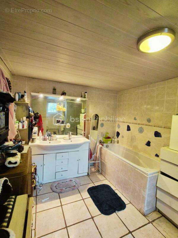 Maison à LONGPRE-LES-CORPS-SAINTS