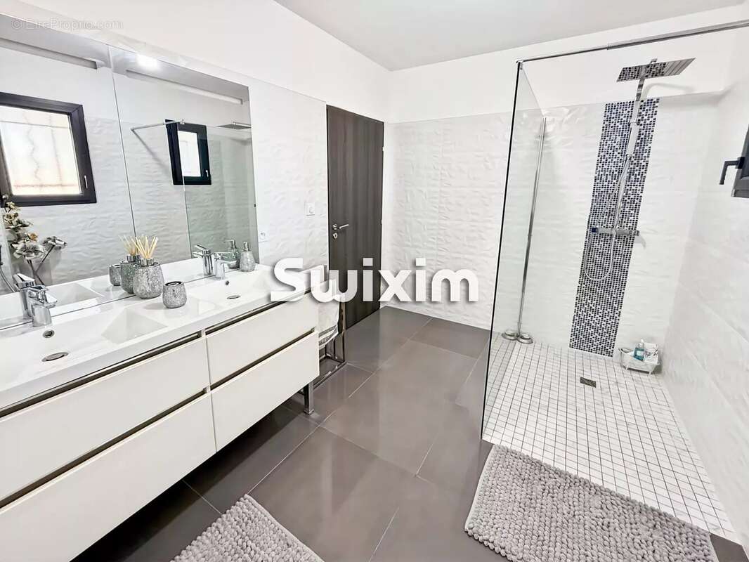 Maison à BOURG-SAINT-ANDEOL