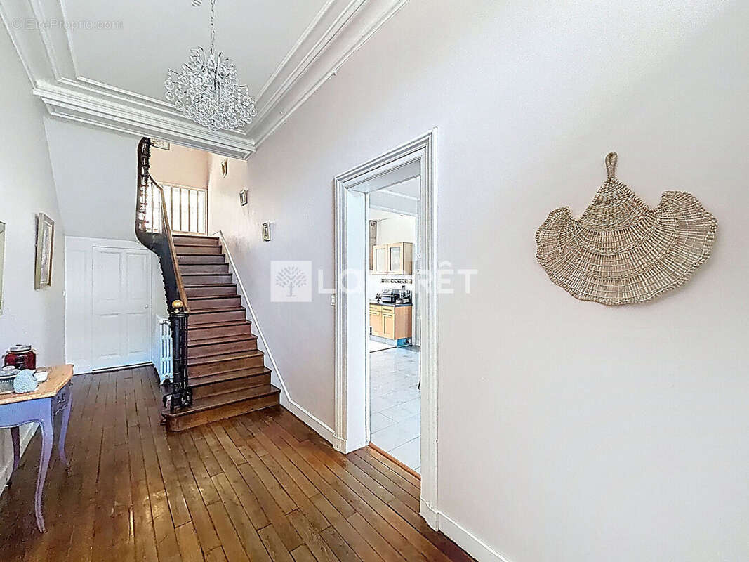 Maison bourgeoise centre ville de Flers - photo 7