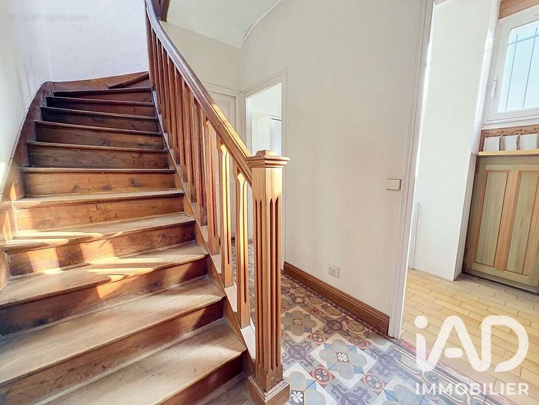 Maison 142 m² à Orly  - photo 4