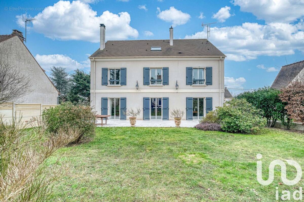 Photo 1 - Maison à ESBLY