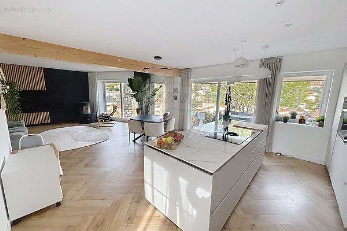 Maison à CAGNES-SUR-MER