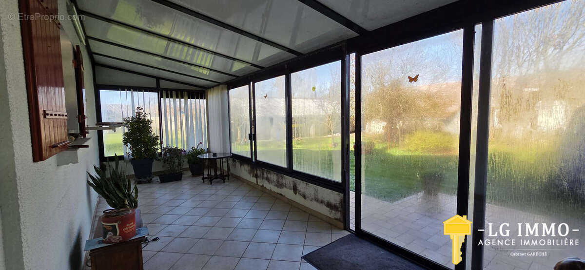 Maison à MORTAGNE-SUR-GIRONDE
