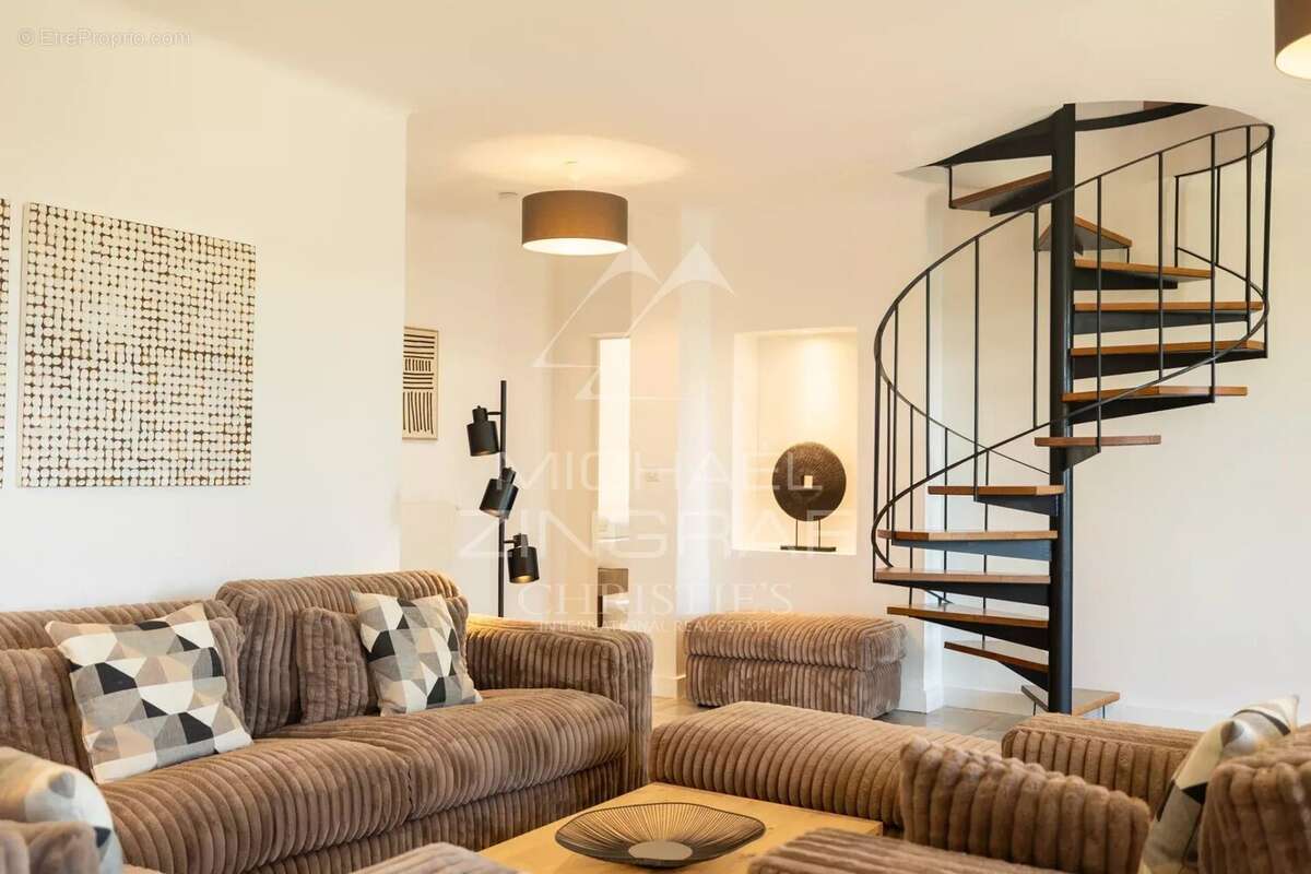 Maison à ROUSSILLON