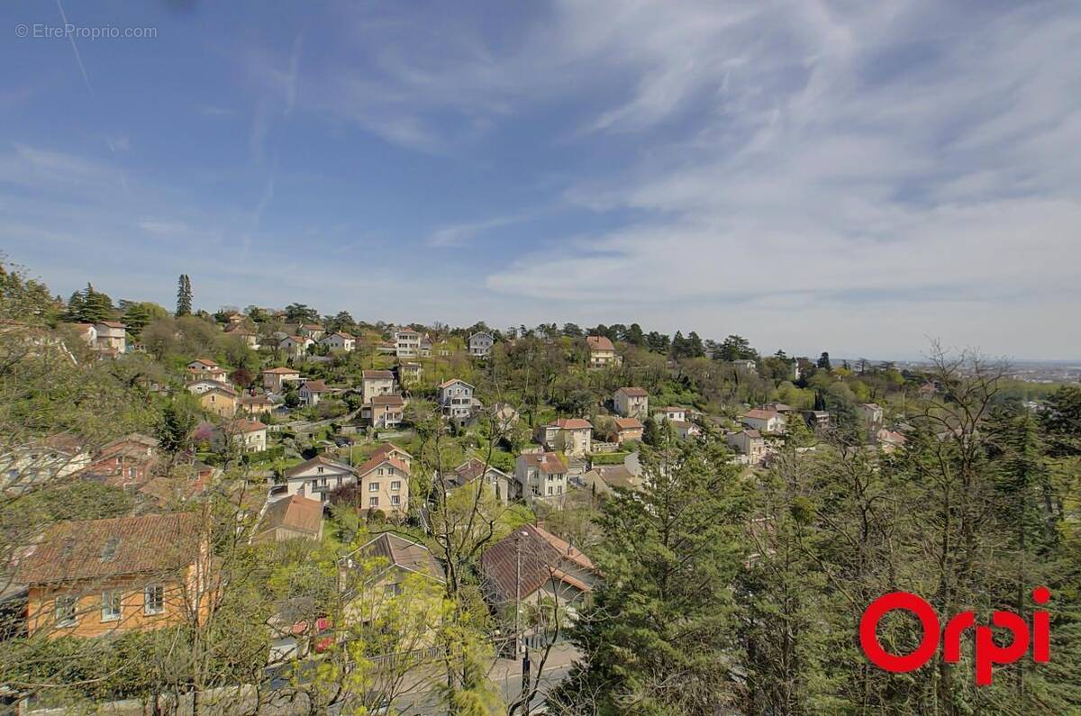 Appartement à CALUIRE-ET-CUIRE
