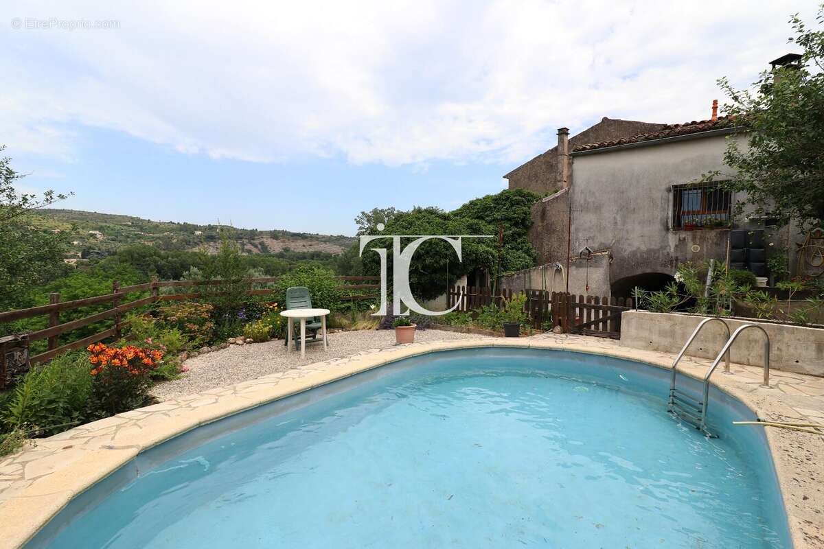 Maison à SAINT-AMBROIX