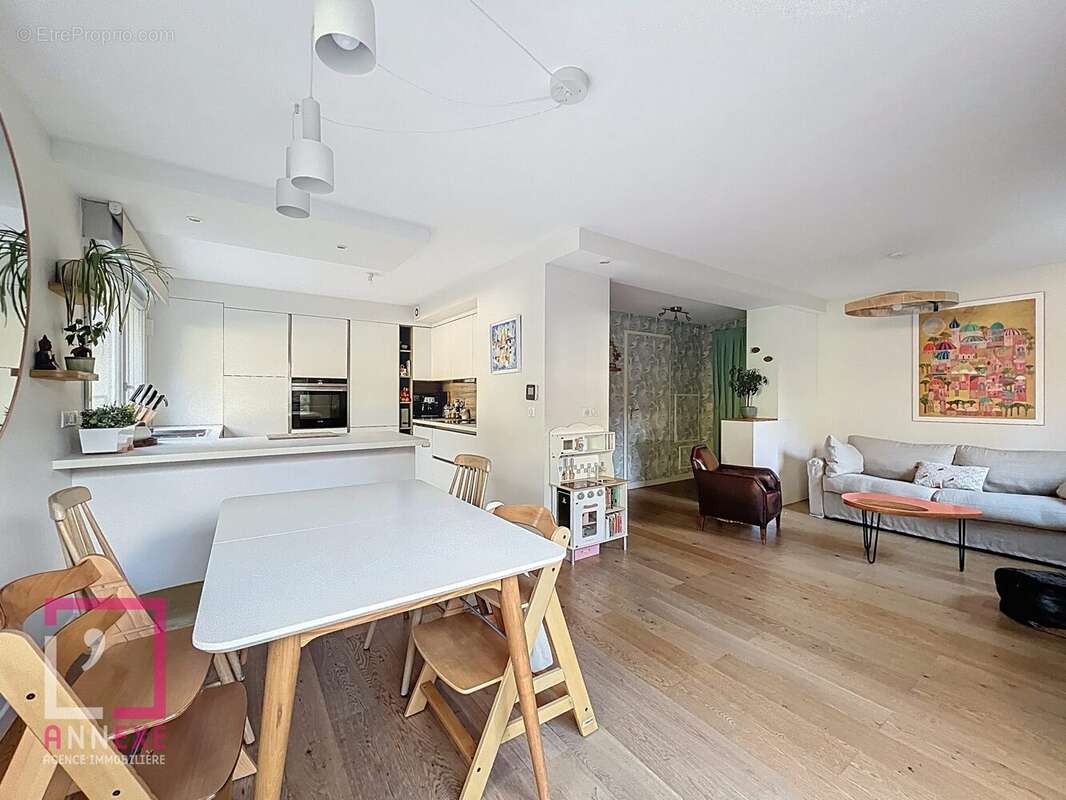 Appartement à FONTAINES-SUR-SAONE