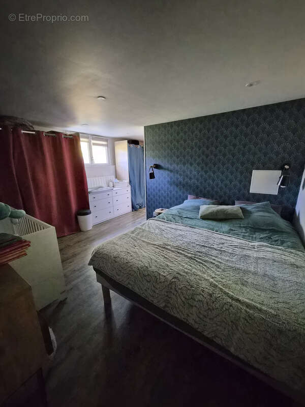 Appartement à VILLIERS-SAINT-FREDERIC