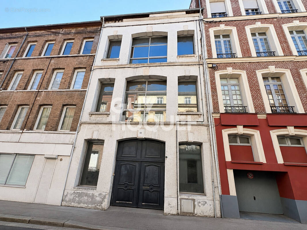 Maison 9 pièces 255 m² · à Elbeuf · 255 m² · 150 000 €