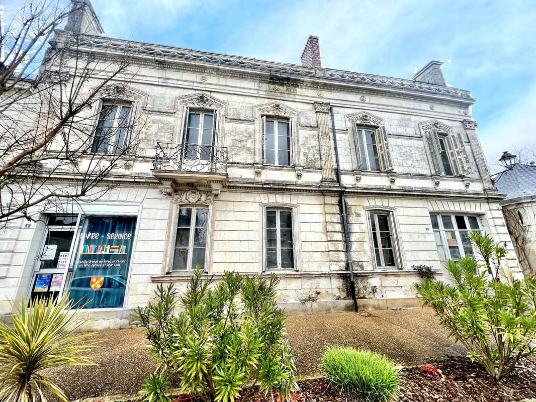 Maison à MOULIHERNE