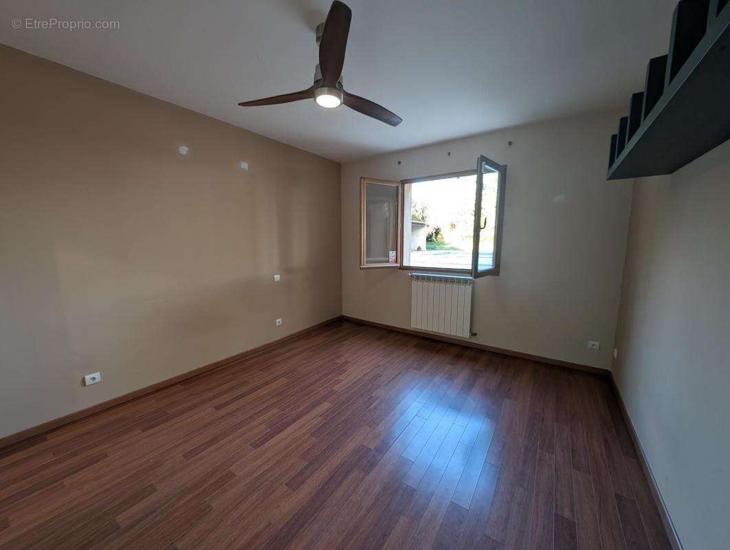 Maison à CASTELNAU-DE-GUERS