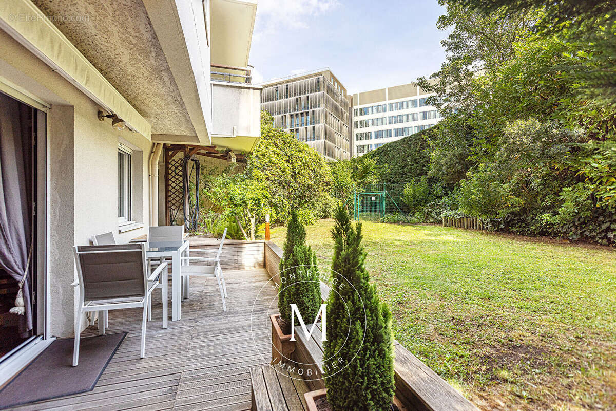 Appartement à MONTROUGE