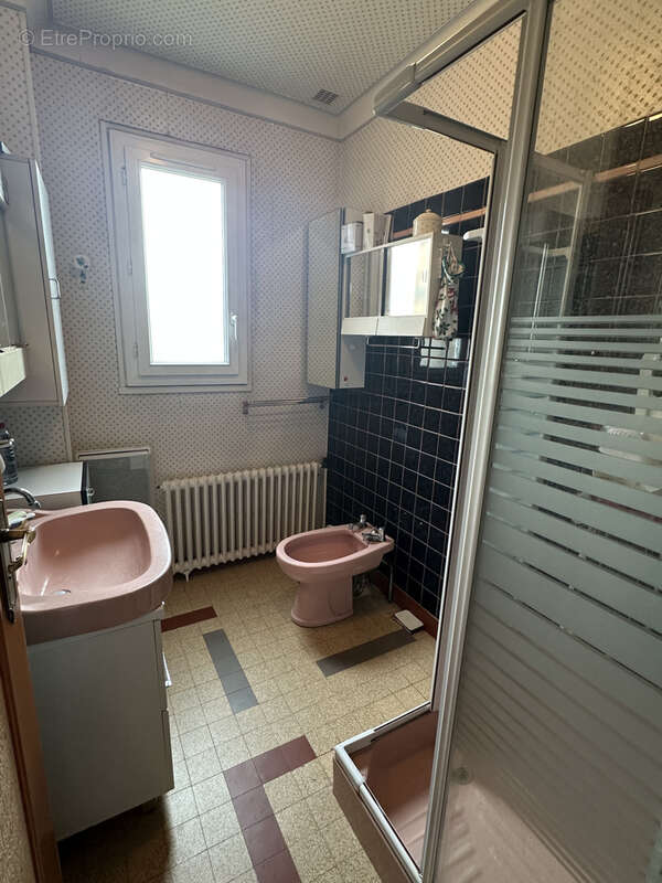 Maison à VAUX-LE-PENIL