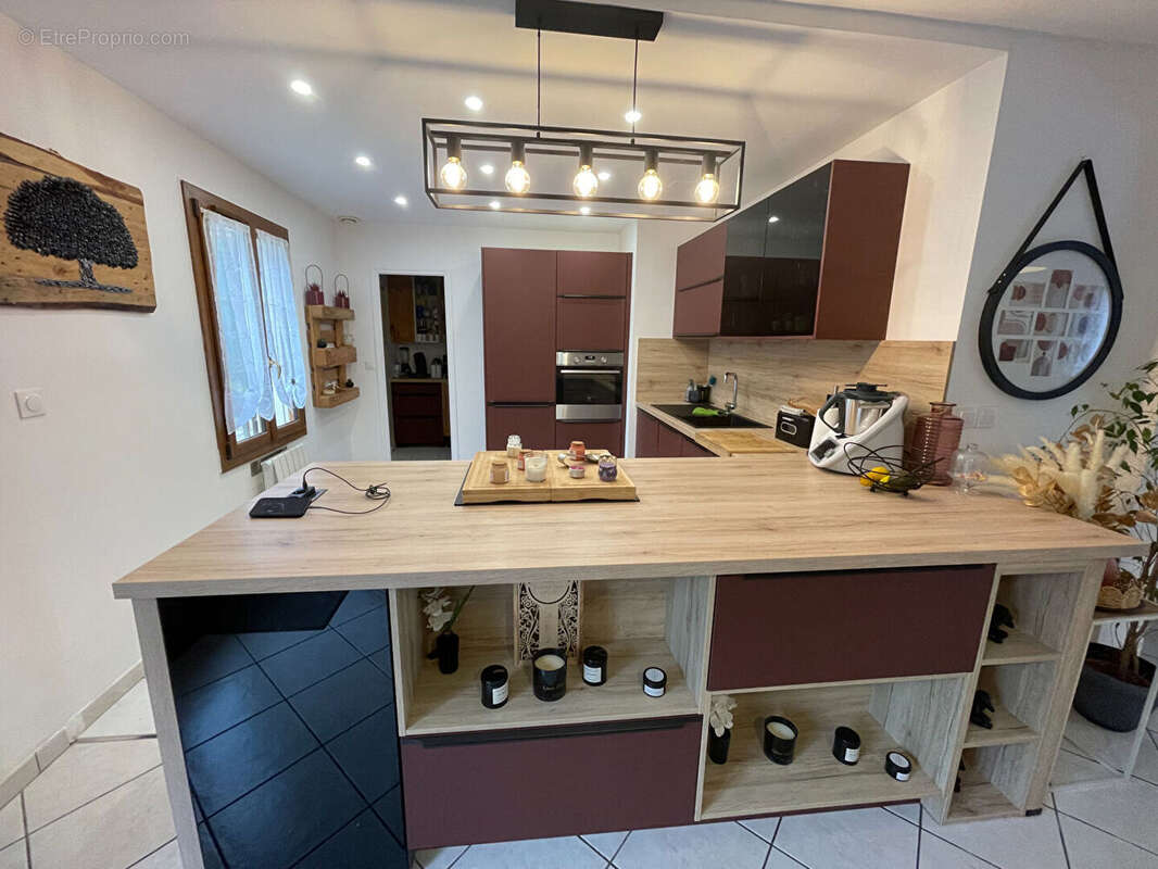 Maison à LE MESNIL-EN-THELLE