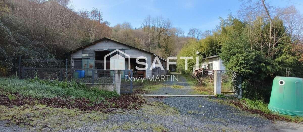 Photo 2 - Commerce à COUPIAC