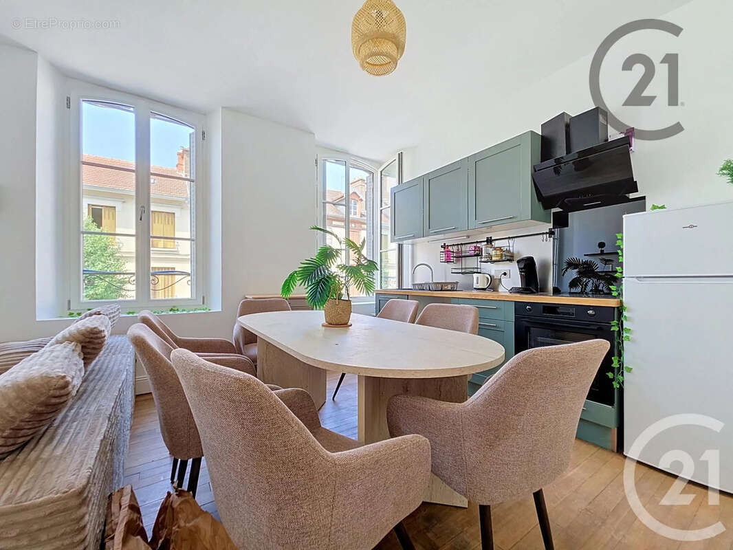 Appartement 85 m² à Sainte-Savine  - photo 3