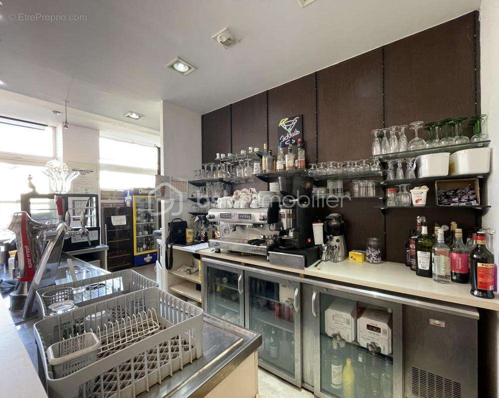 Commerce à DOMREMY-LA-PUCELLE