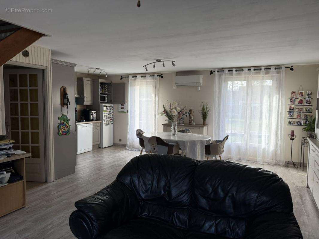 Maison à MARDIE
