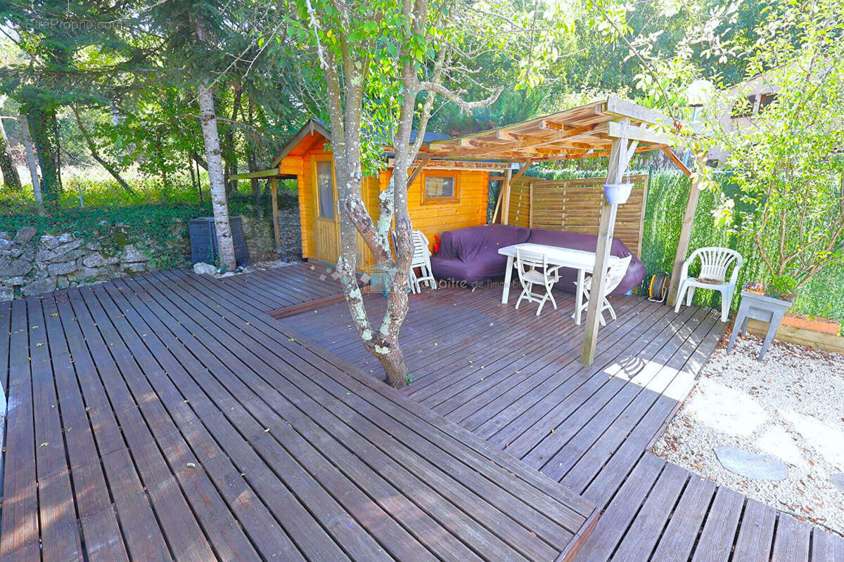 Maison à SAINT-CEZAIRE-SUR-SIAGNE