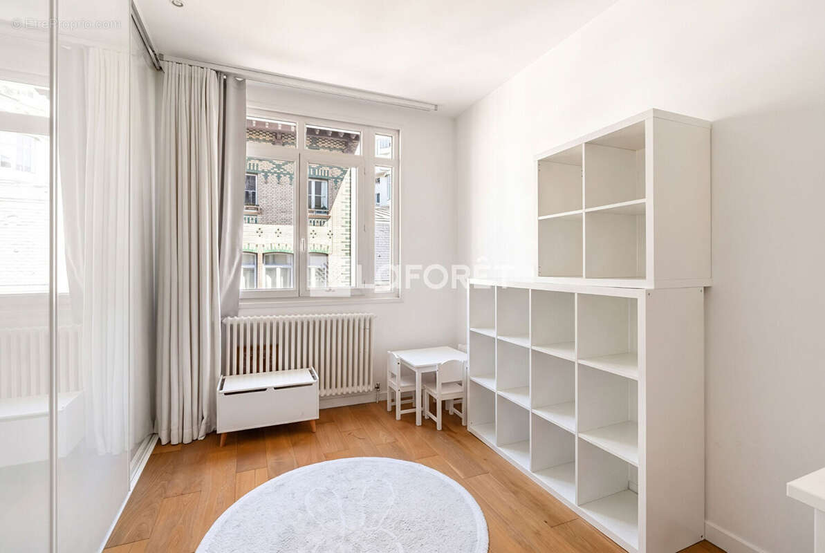 Dernier etage - calme - lumineux - refait a neuf - photo 15