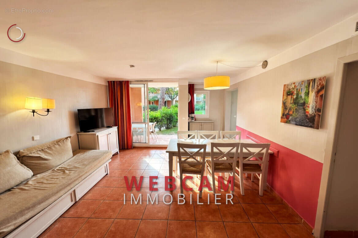 Appartement à MANDELIEU-LA-NAPOULE