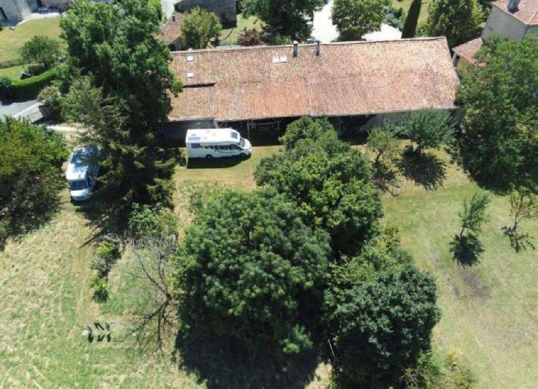 Maison à VILLEFAGNAN