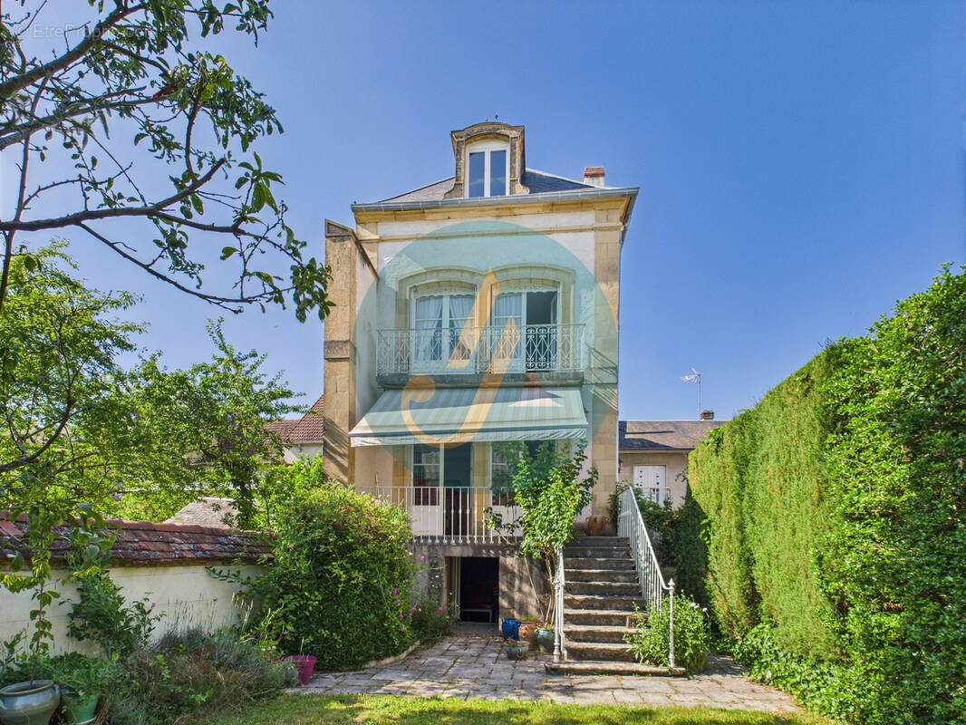 Maison à PREMERY