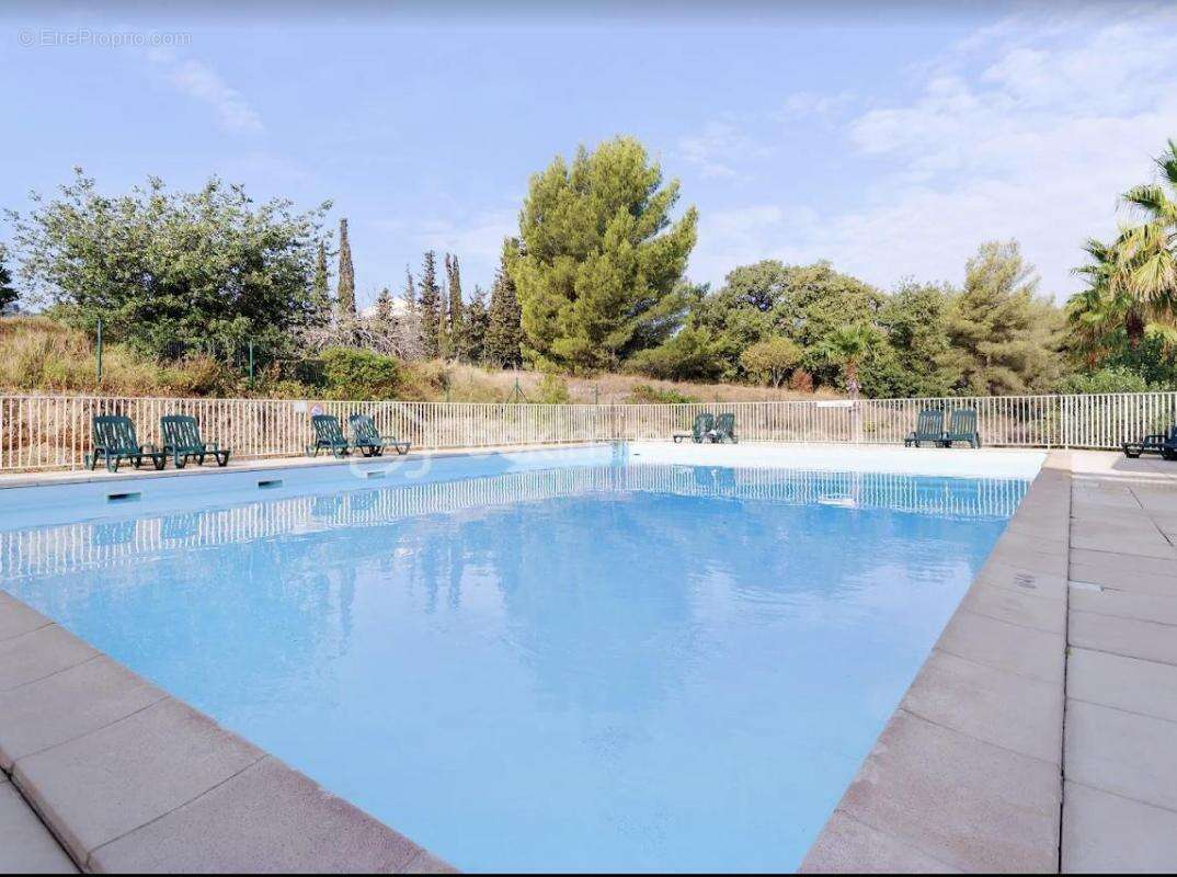 Appartement à SIX-FOURS-LES-PLAGES