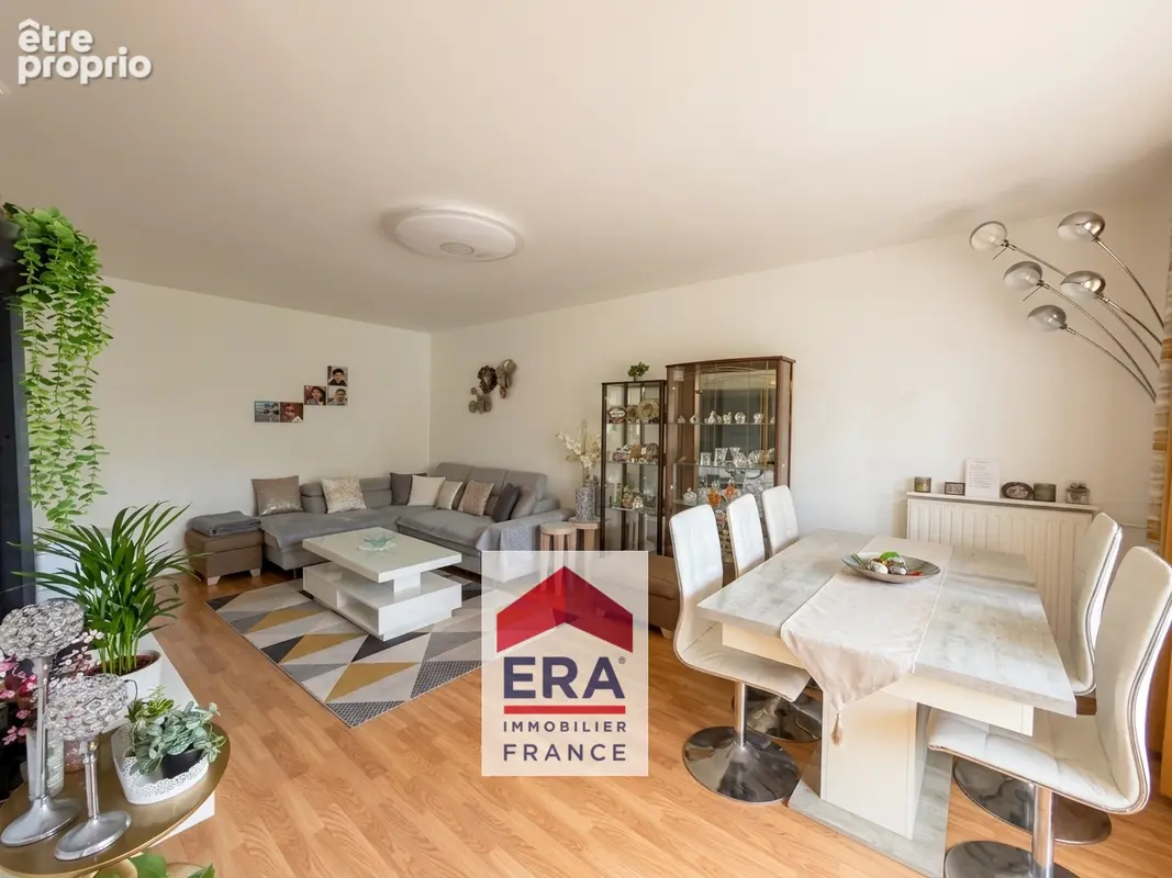 Appartement à SARTROUVILLE
