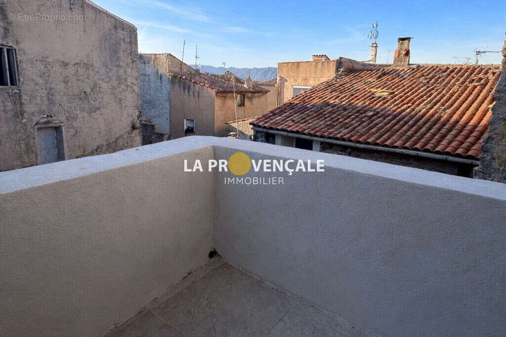Appartement à TRETS