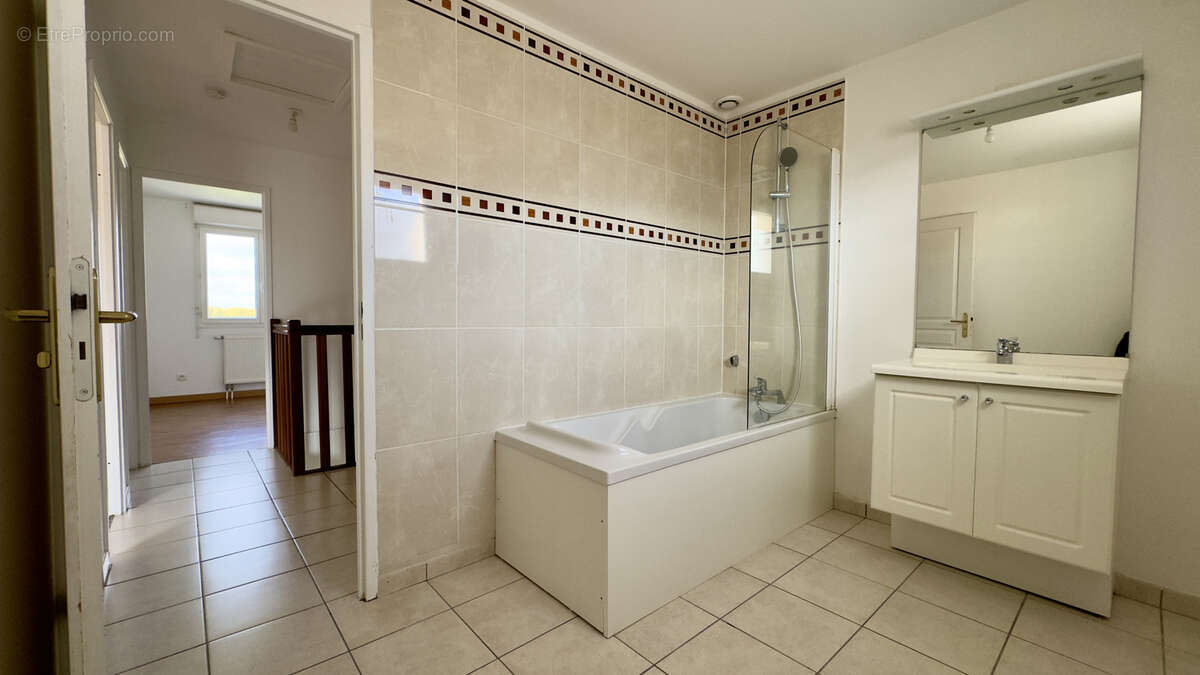 Maison à SAINTE-CATHERINE