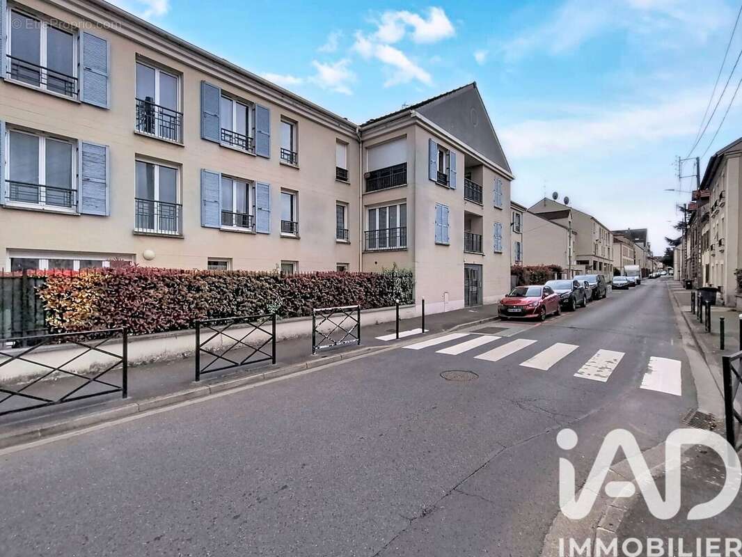 Photo 9 - Appartement à TAVERNY