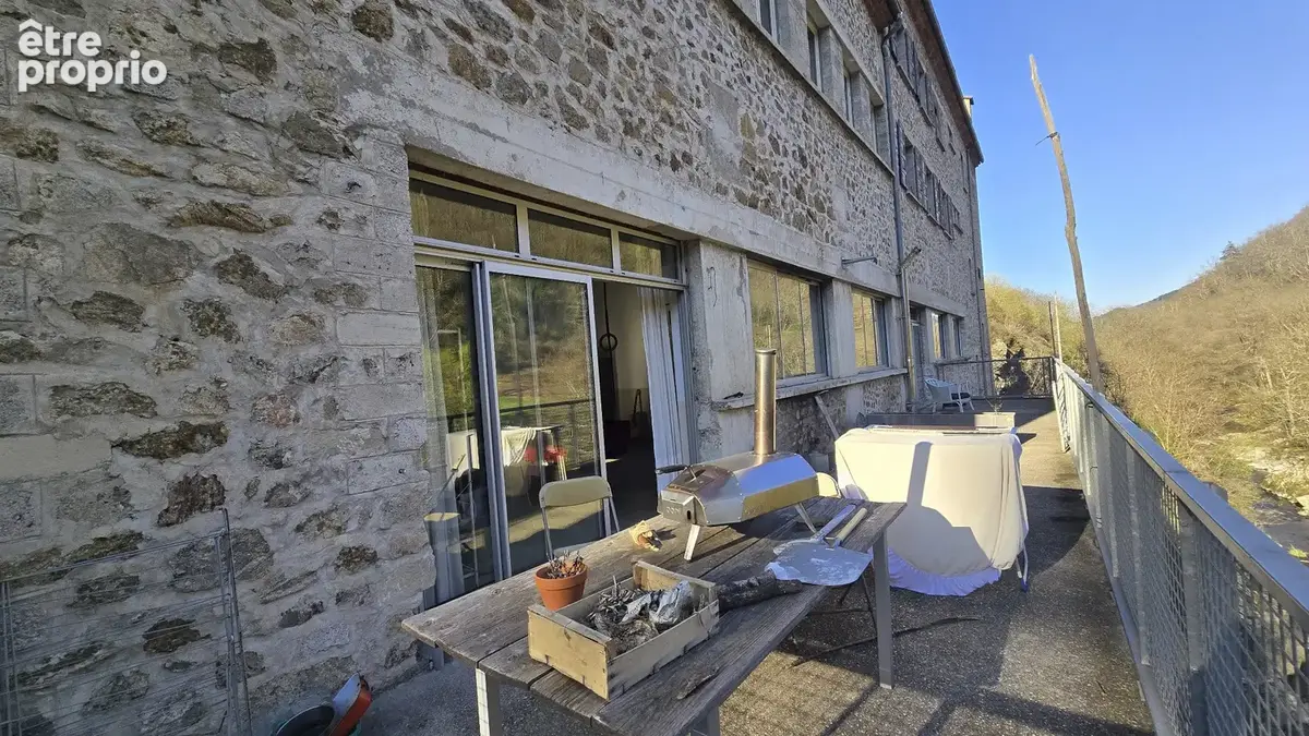 Ardèche - Ancien moulinage en pierres dans la vallée de l'Auzène - 6 logements - une grande salle 232m² - dépendance - piscine - - photo 25