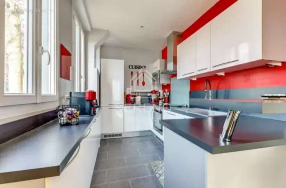 Appartement à LE PERREUX-SUR-MARNE
