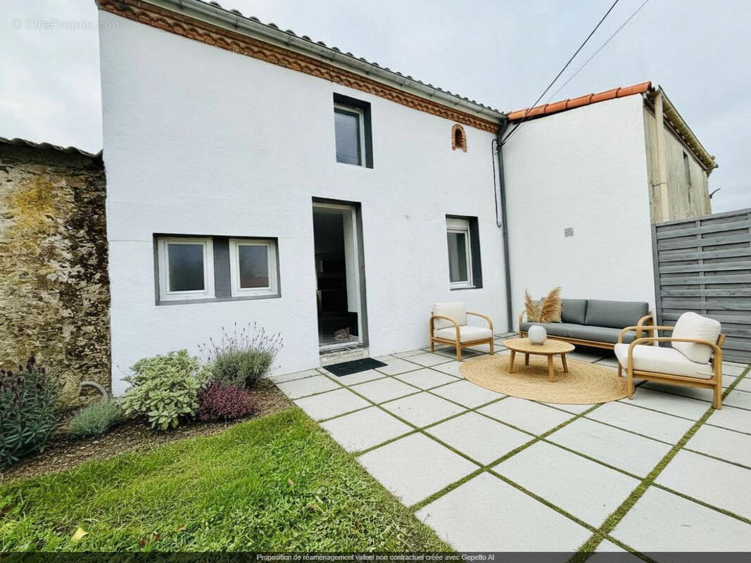 Maison à LA REMAUDIERE