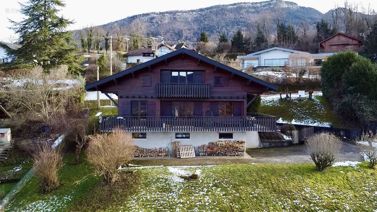 Maison à SAINT-JORIOZ