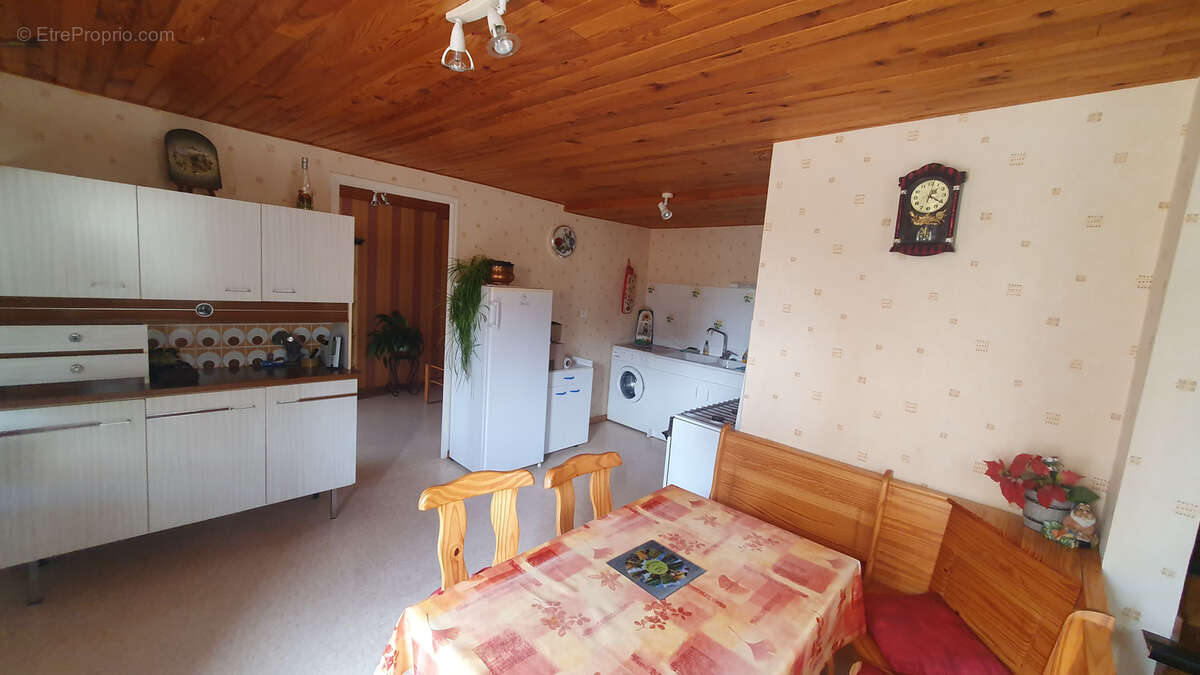 Maison en pierres mitoyenne - photo 5