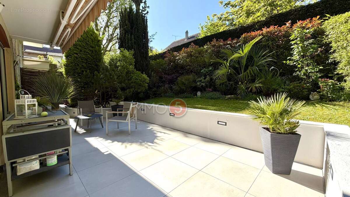 Appartement à LE RAINCY