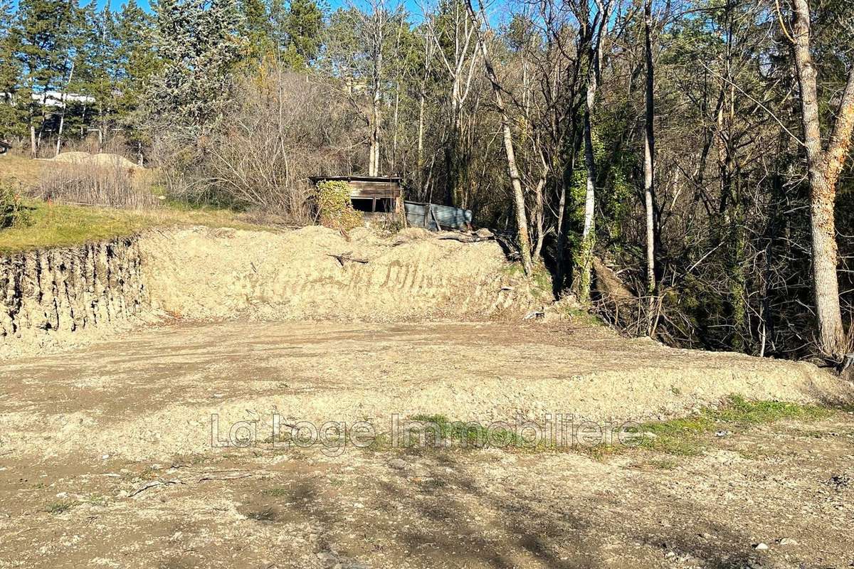 Terrain à CHATEAUVIEUX