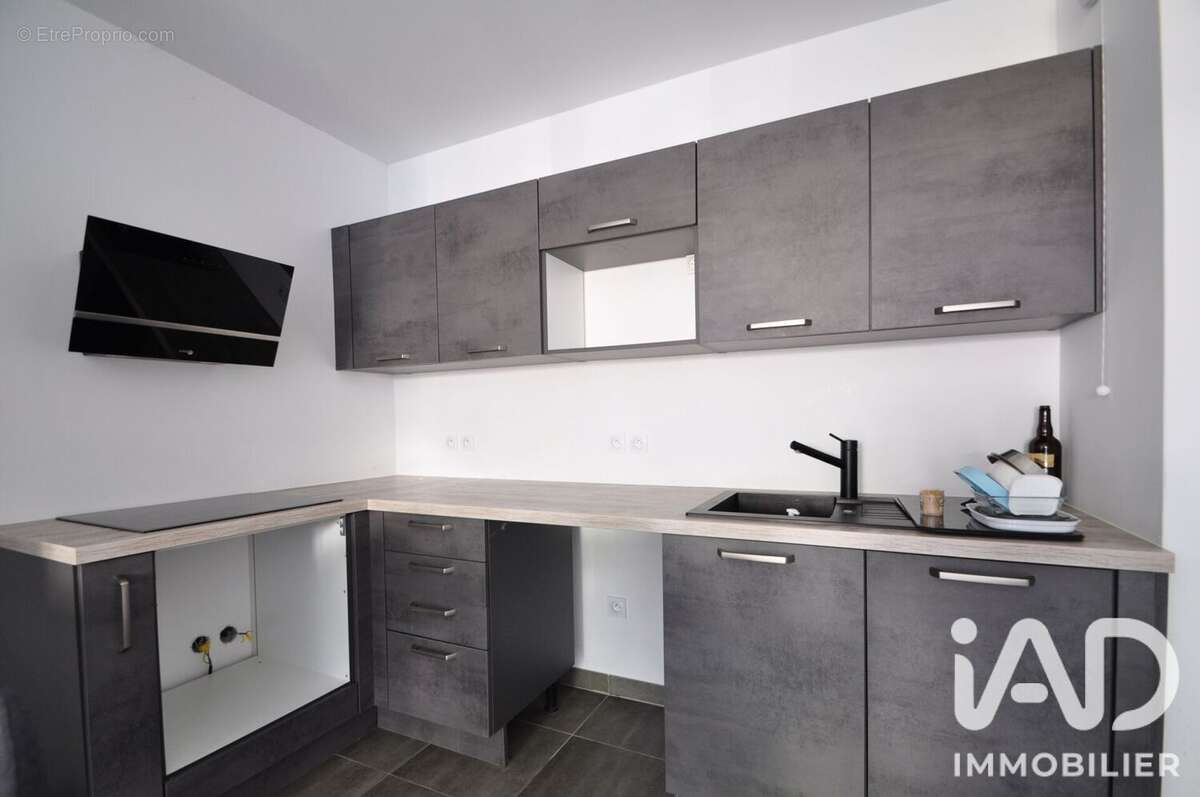Appartement 43 m² à Villeneuve-Saint-Denis  - photo 5