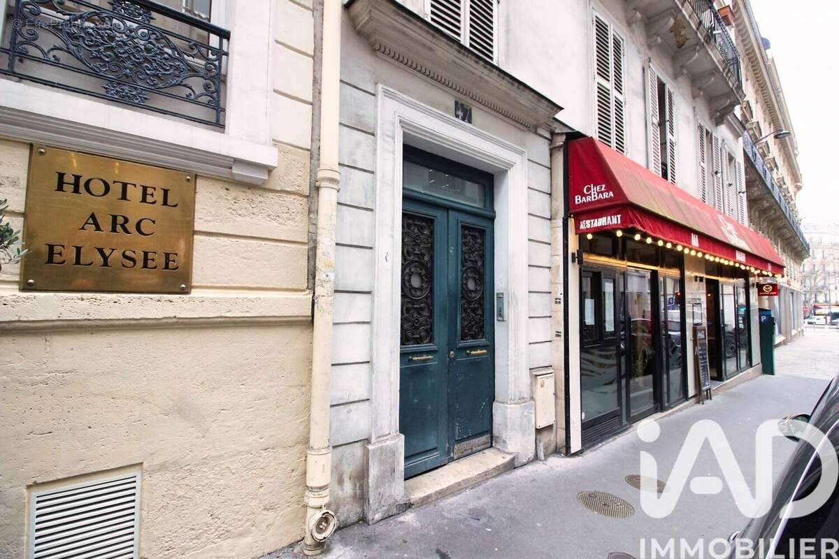 Photo 2 - Appartement à PARIS-8E