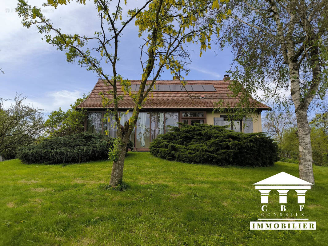 Maison à LESSARD-EN-BRESSE