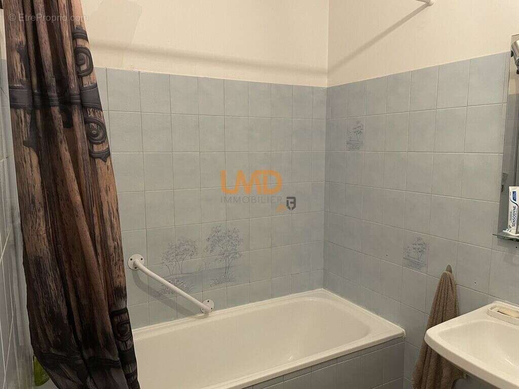 Appartement à DECAZEVILLE