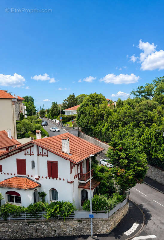 Appartement 82 M2 -3 chambres- à rénover- Vue panoramique océan - photo 8