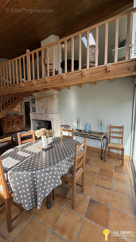 Maison à BRIE-SOUS-MORTAGNE