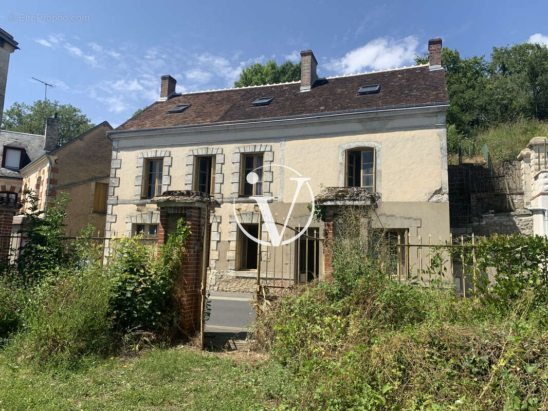 Maison à MAZANGE